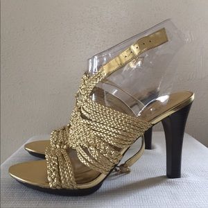 Metallic sandals comes with box